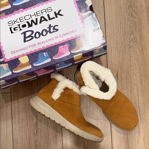 Skechers Brown Ankle Boots with Cream Fur